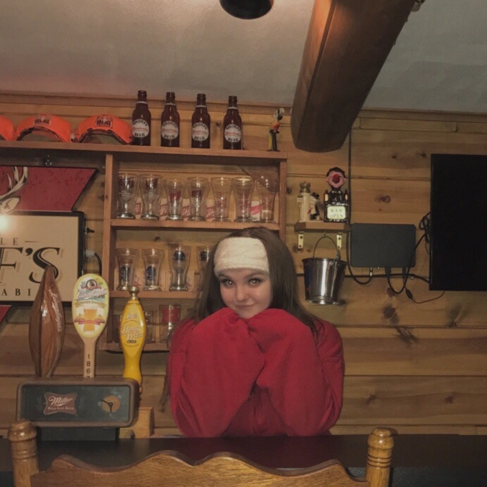 Meet your Posher, Aly